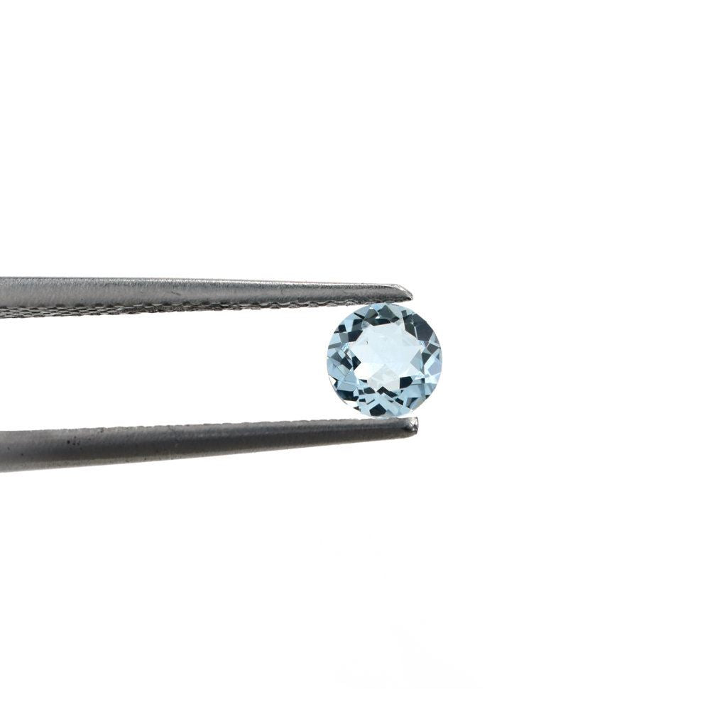 AQUAMARINE CUT ROUND (A+/CLEAN) 4.75X4.75MM 0.40 Cts.