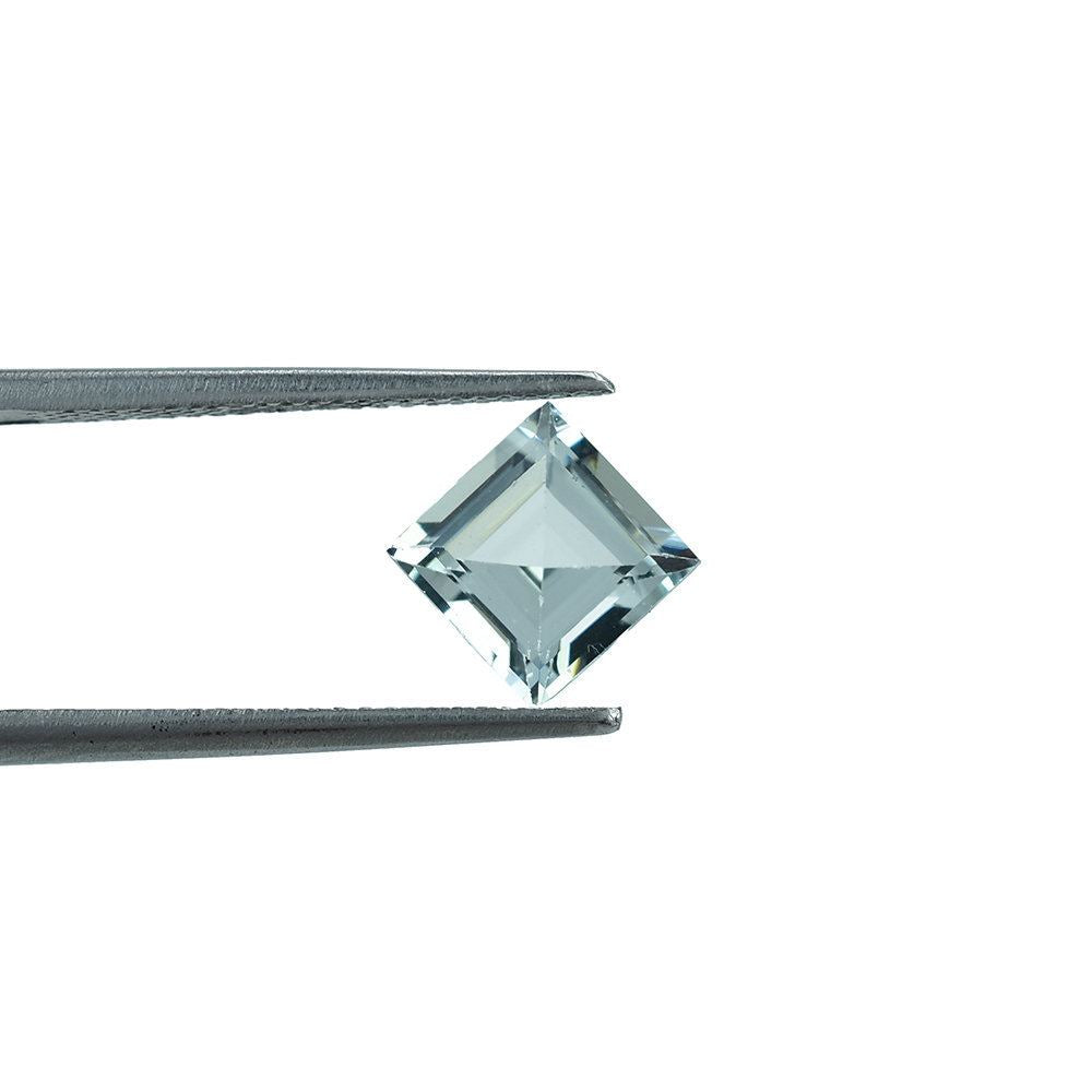 AQUAMARINE CUT SQUARE (C/SI) 7.00X7.00MM 1.50 Cts.