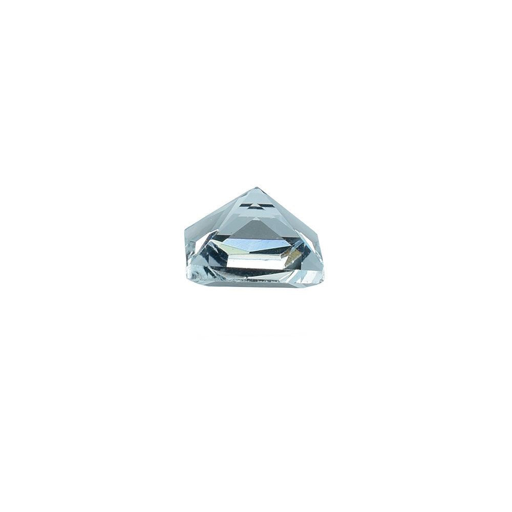 AQUAMARINE PRINCESS CUT SQUARE (C/CLEAN) 5.00X5.00MM 0.56 Cts.