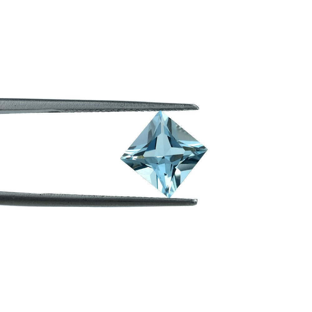 AQUAMARINE PRINCESS CUT SQUARE (A+++/CLEAN) 8.00X8.00MM 2.22 Cts.