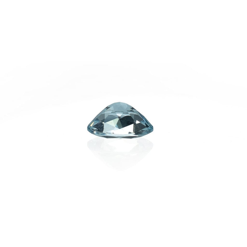 AQUAMARINE CHECKER CUT OVAL (A/CLEAN) 9.00X7.00MM 1.63 Cts.