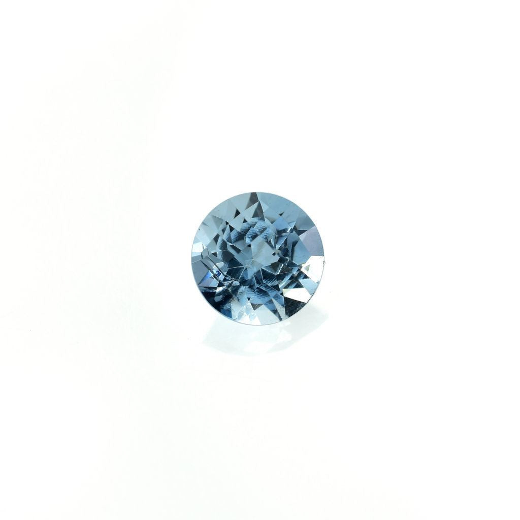 AQUAMARINE CHECKER CUT ROUND (A++/SI) 6.00X6.00MM 0.72 Cts.