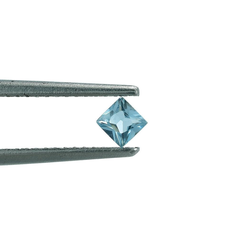 AQUAMARINE PRINCESS CUT SQUARE (A+++/CLEAN) 3.00X3.00MM 0.11 Cts.