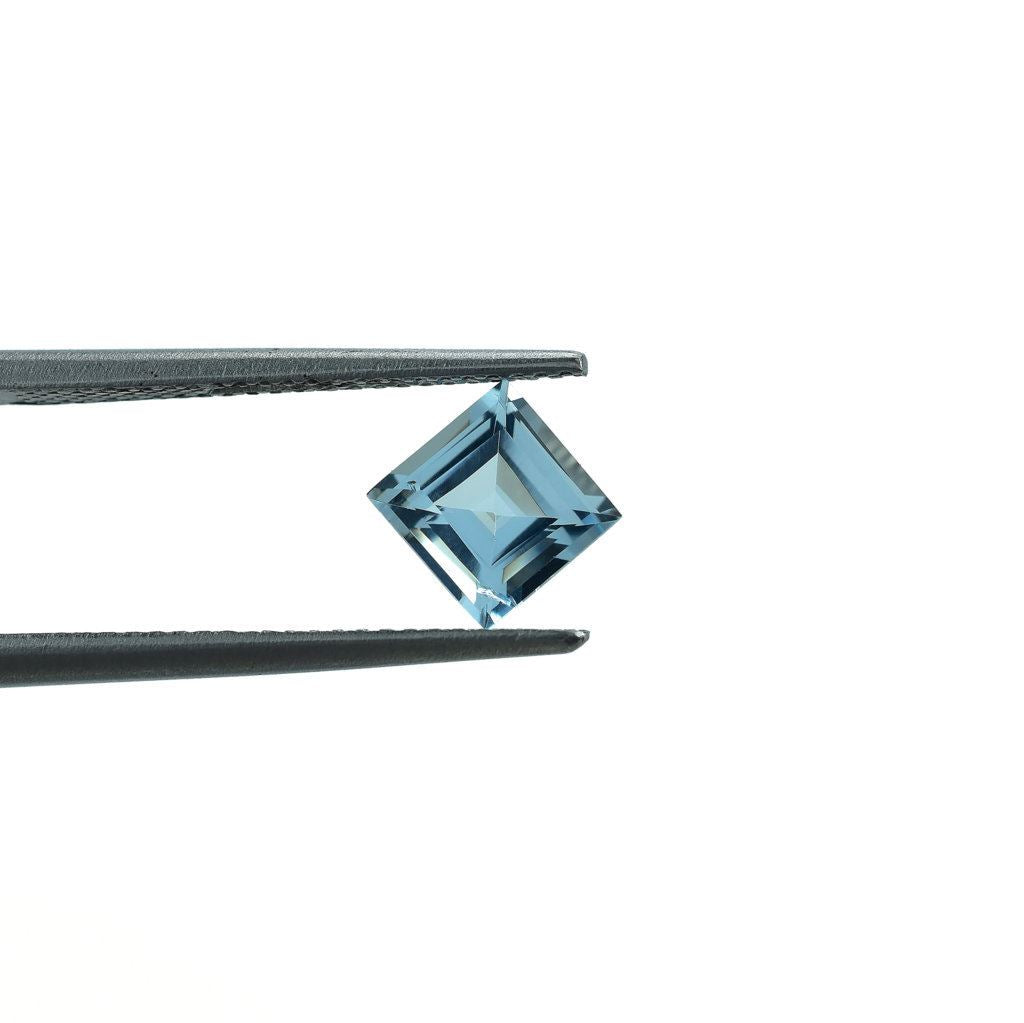 AQUAMARINE CUT SQUARE (A++/SI) 6.00X6.00MM 0.85 Cts.