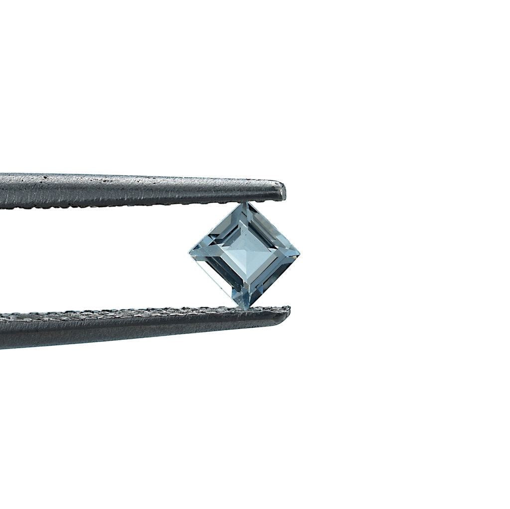 AQUAMARINE CUT SQUARE (A/CLEAN) 3.50X3.50MM 0.18 Cts.