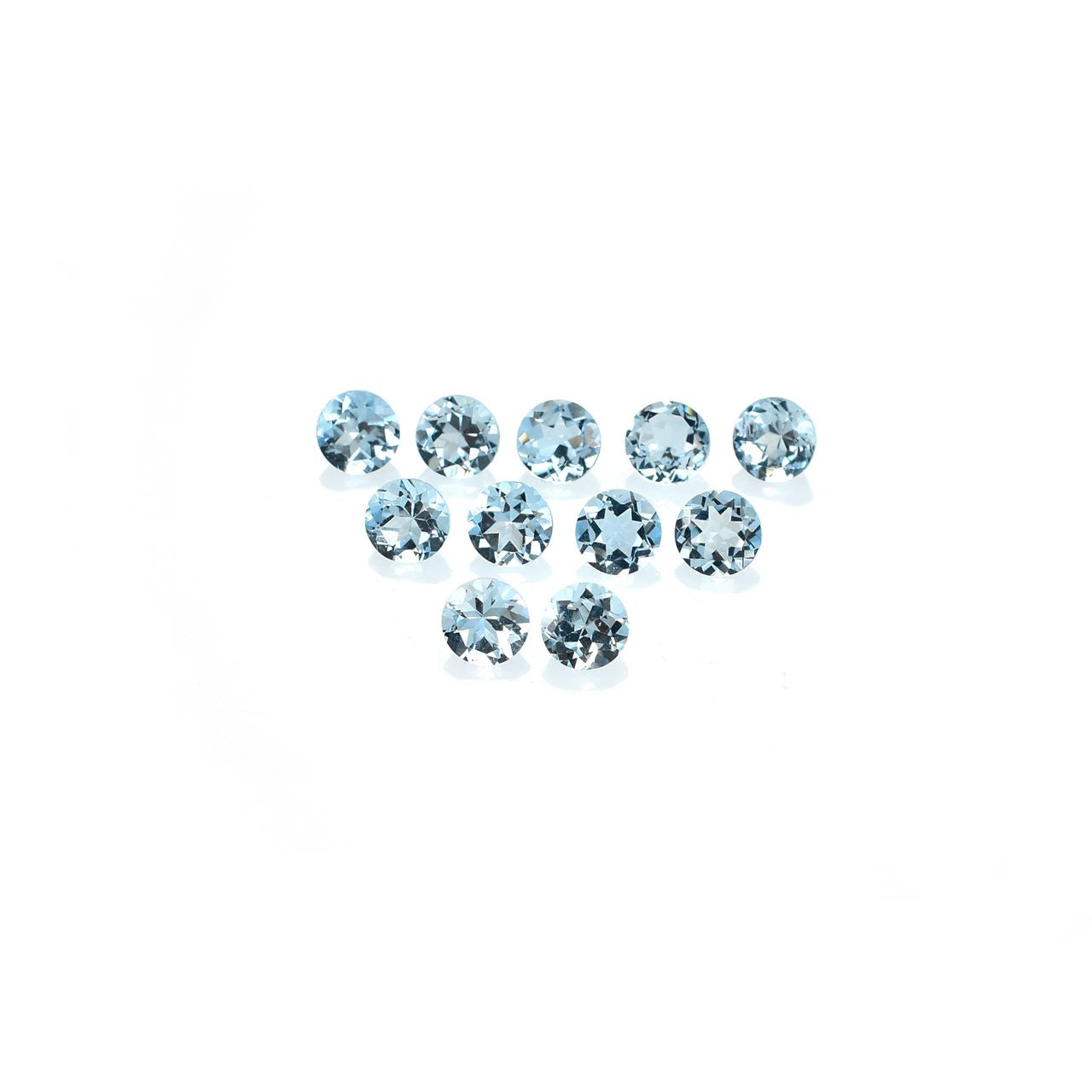 AQUAMARINE CUT ROUND (A++)(CLEAN) 4.25 MM 0.29 Cts.