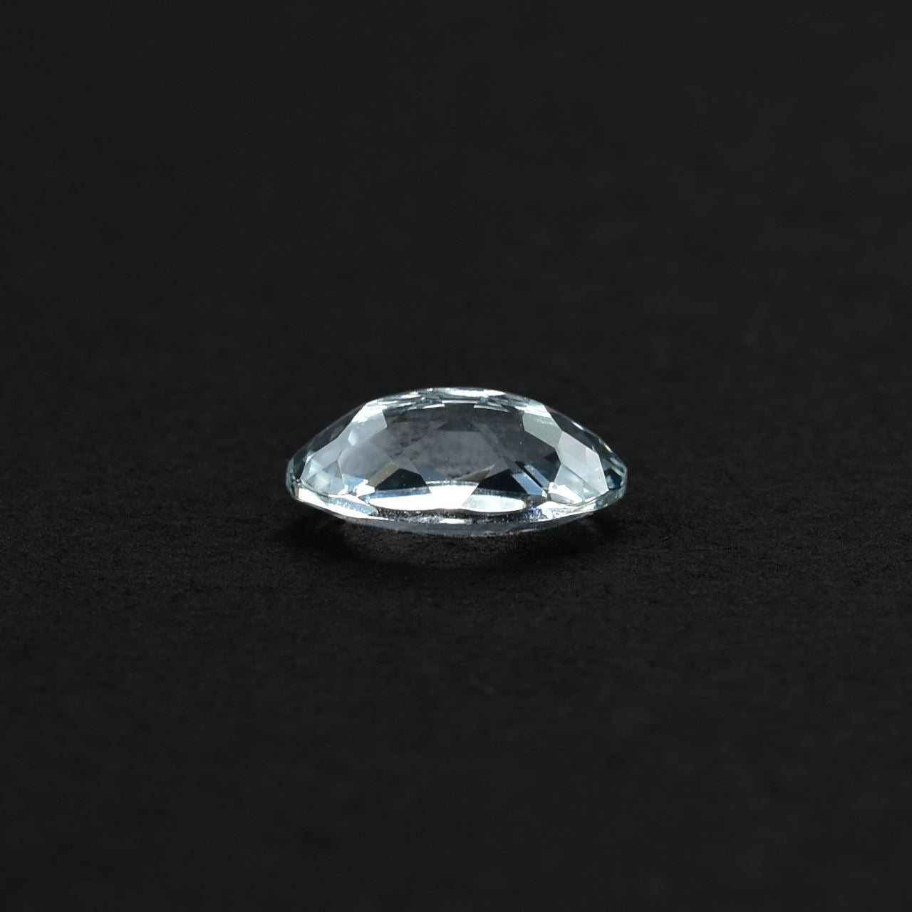 AQUAMARINE CUT OVAL (C/CLEAN) 9.00X5.00 MM 0.97 Cts.