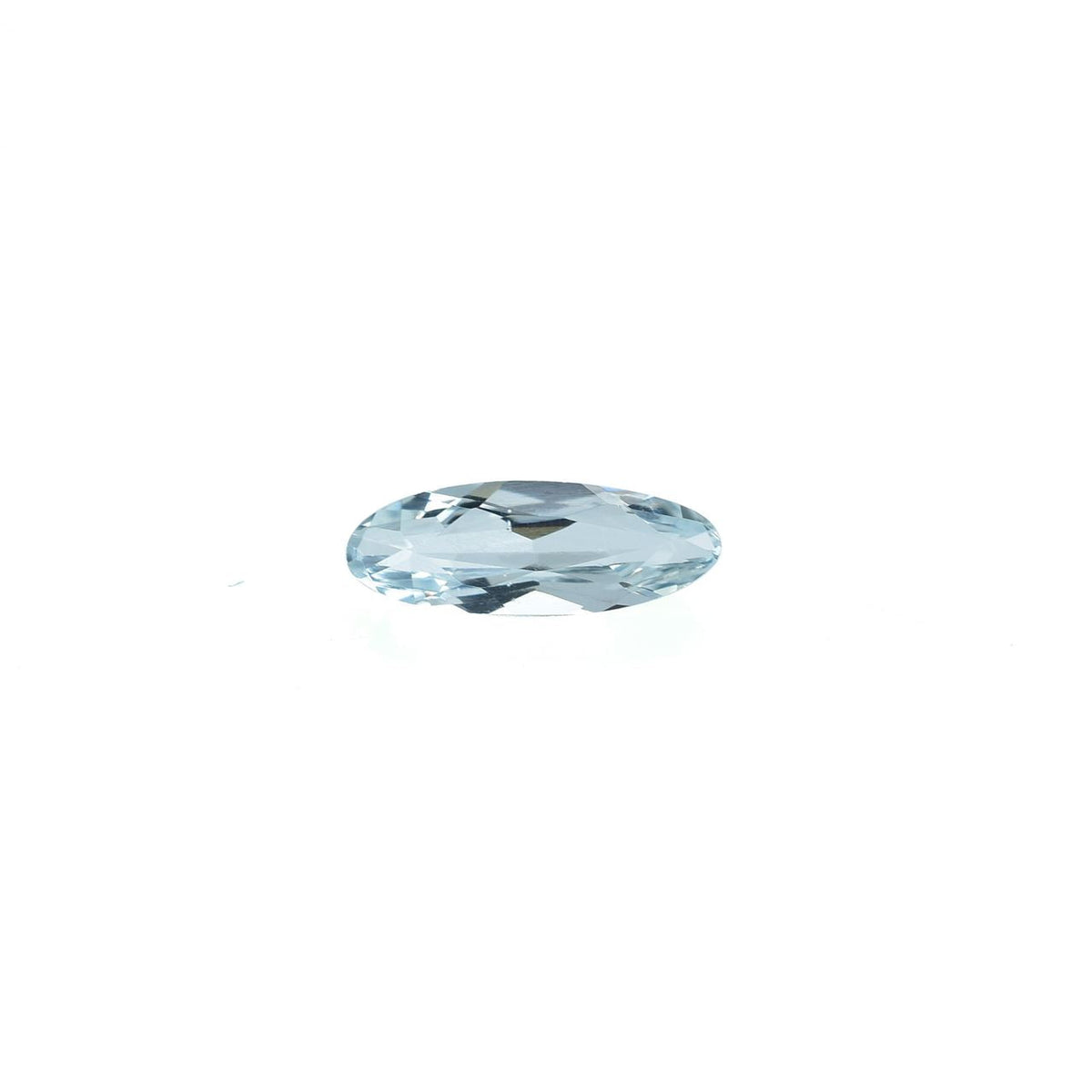 AQUAMARINE CUT OVAL (C/CLEAN) 9.50X3.50 MM 0.70 Cts.