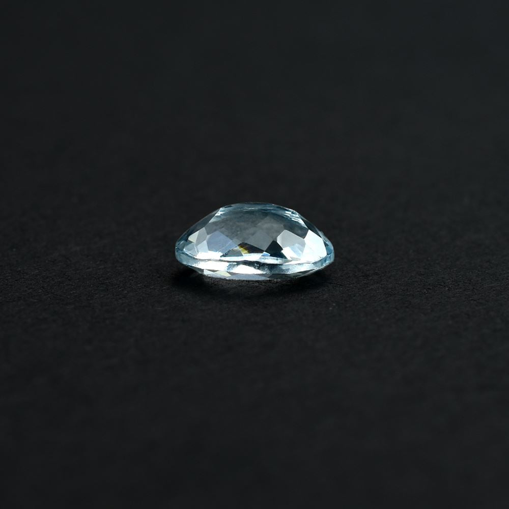 AQUAMARINE CUT OVAL (C/CLEAN) 8.00X5.00 MM 0.92 Cts.