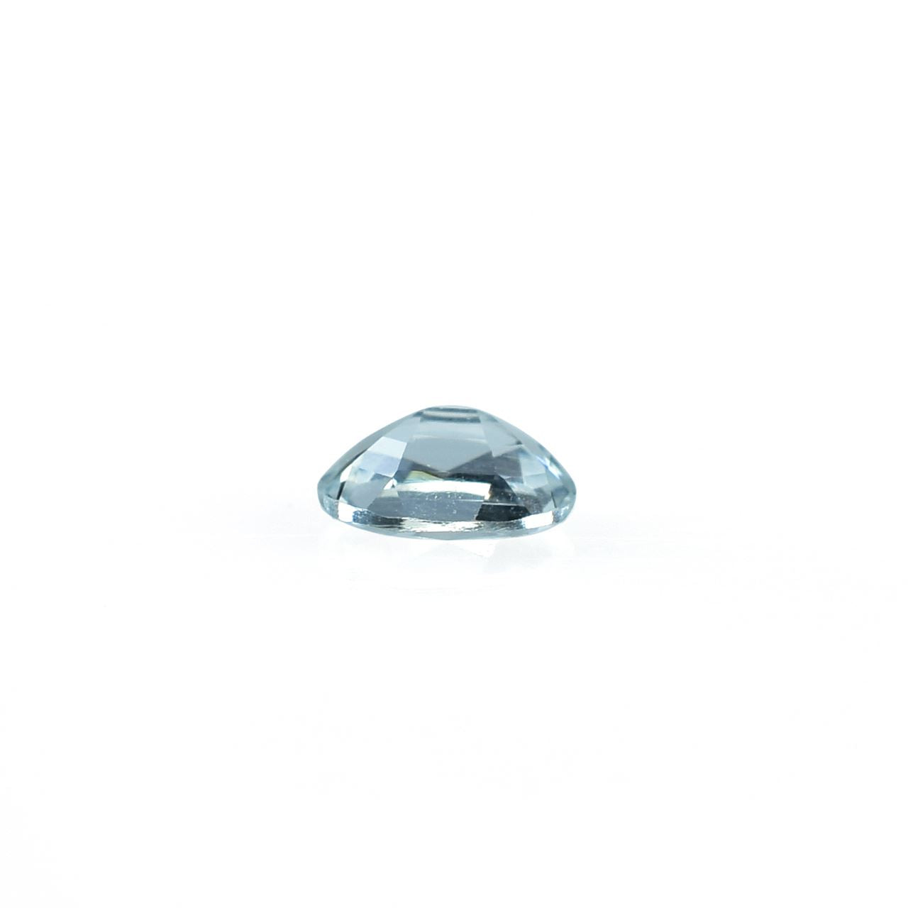 AQUAMARINE BACK STEP CUT OVAL (C) (CLEAN) 5.50X4.50 MM 0.45 Cts.