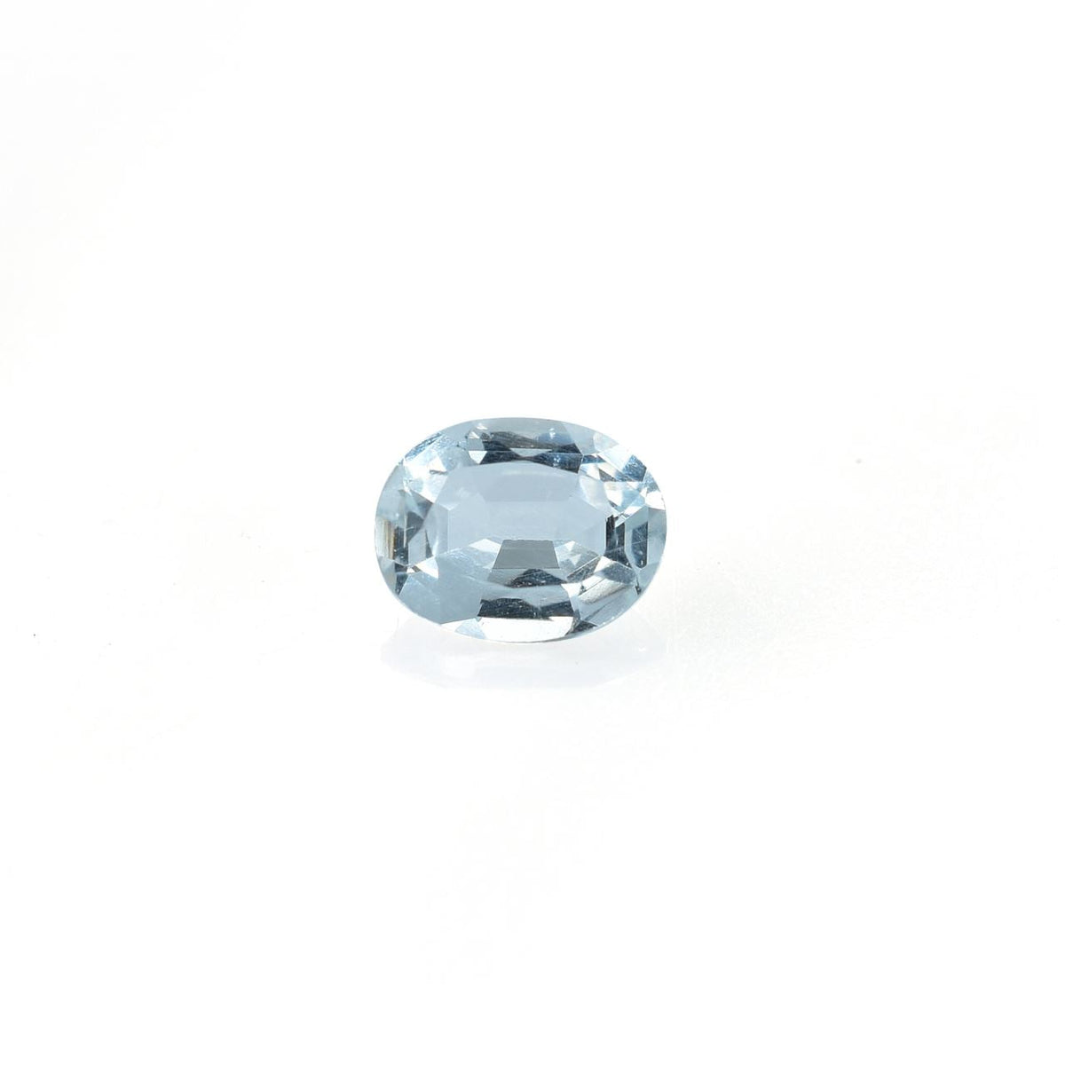 AQUAMARINE CHECKER CUT OVAL (A+++)(CLEAN) 6.00X4.50 MM 0.45 Cts.