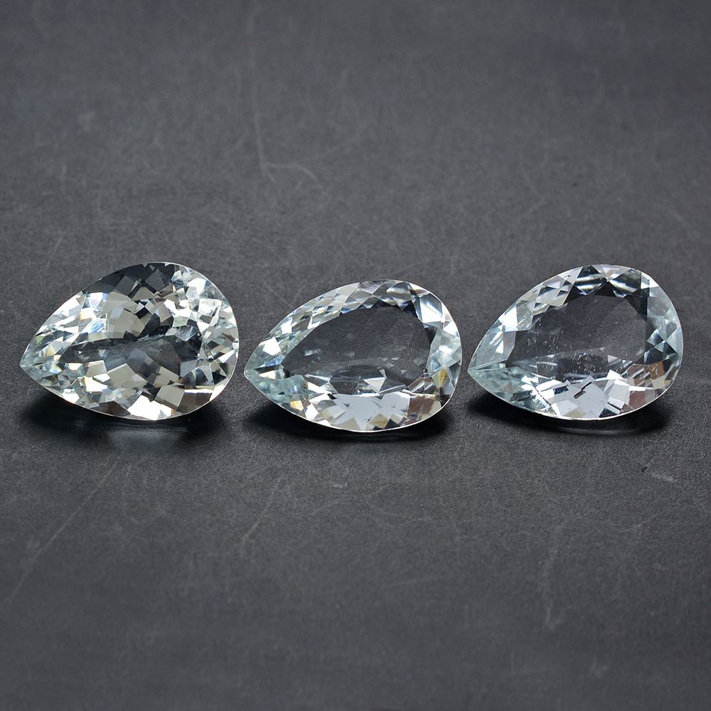 AQUAMARINE CUT PEAR (C/PK-SI)14X10MM 4.29 Cts.