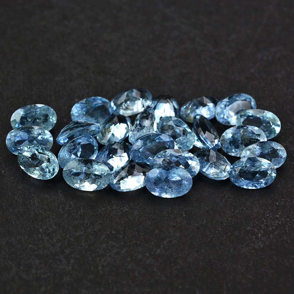 AQUAMARINE CUT OVAL 6X4MM 0.60 Cts.