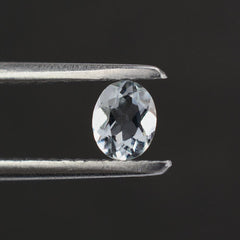 AQUAMARINE CUT OVAL 4.50X3.50MM 0.15 Cts.