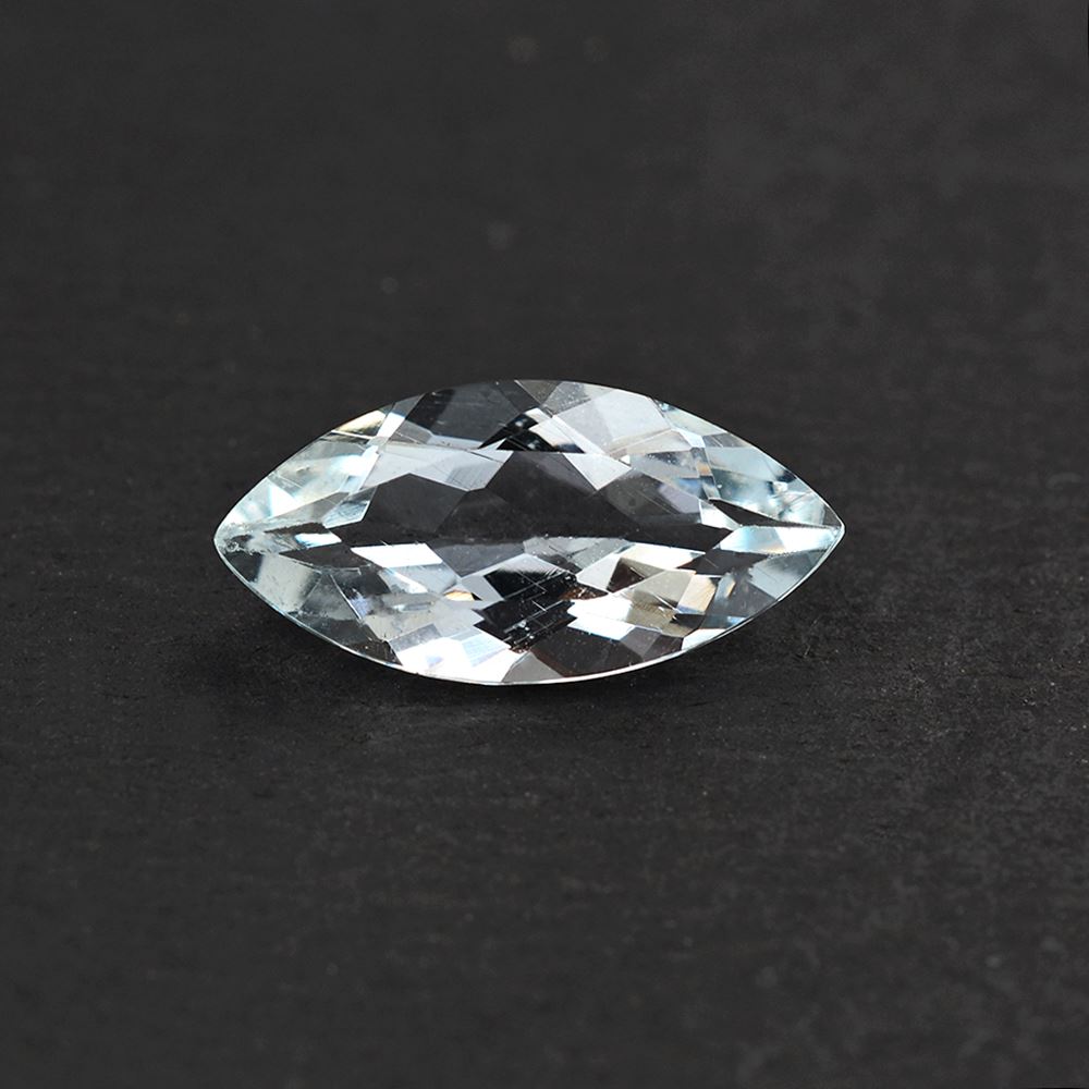 AQUAMARINE CUT MARQUISE (C/PK) 14X7MM 2.22 Cts.