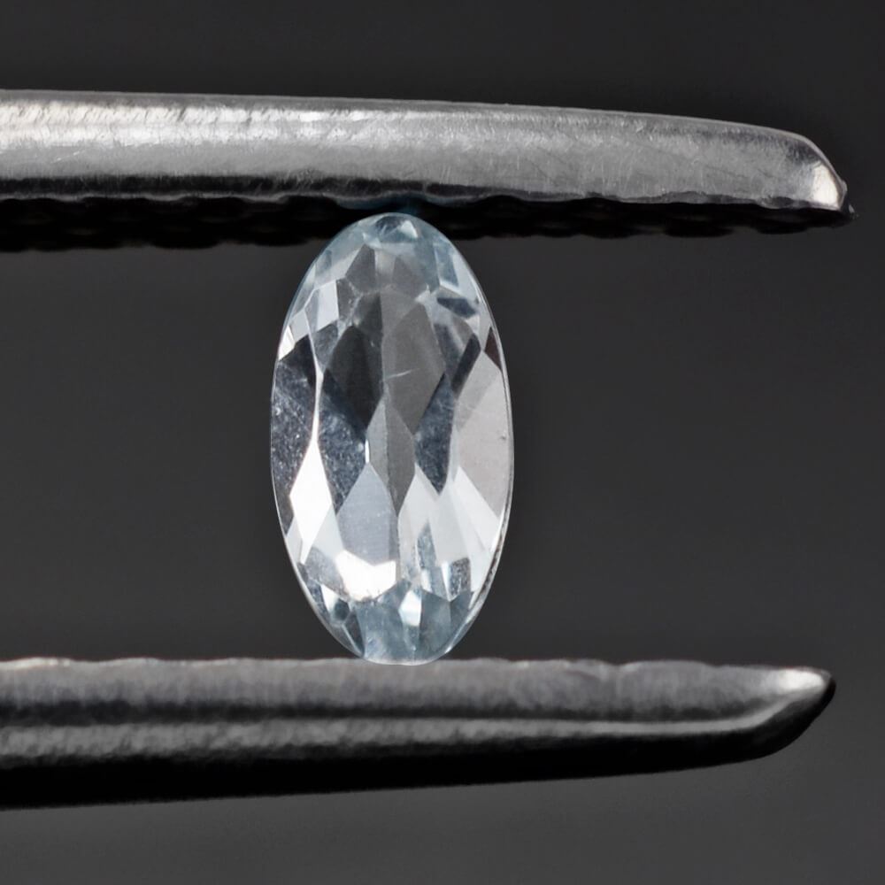 AQUAMARINE CUT OVAL (A+) 4X2MM 0.09 Cts.