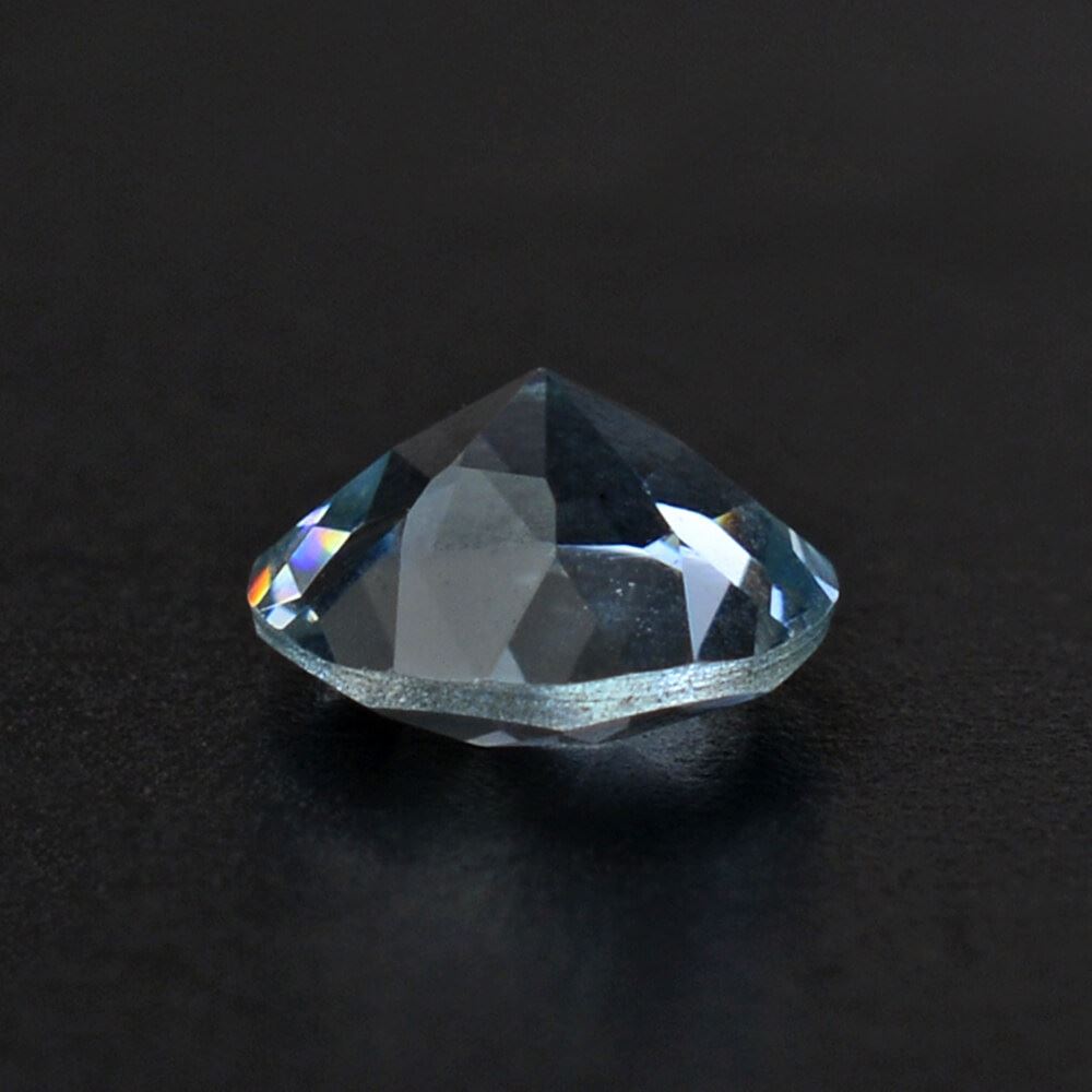 AQUAMARINE CUT ROUND (A+++) 4.50MM 0.34 Cts.