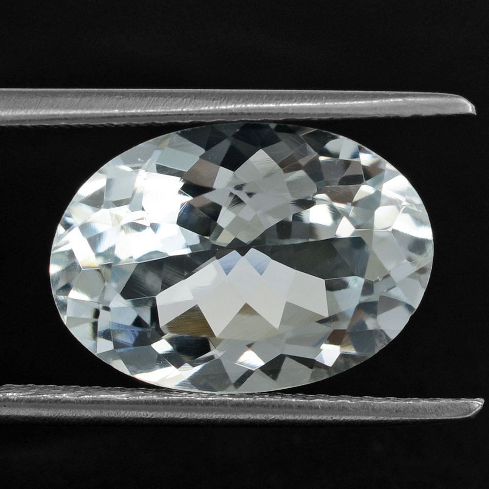 AQUAMARINE CUT OVAL (A+) 14X10MM 5.23 Cts.