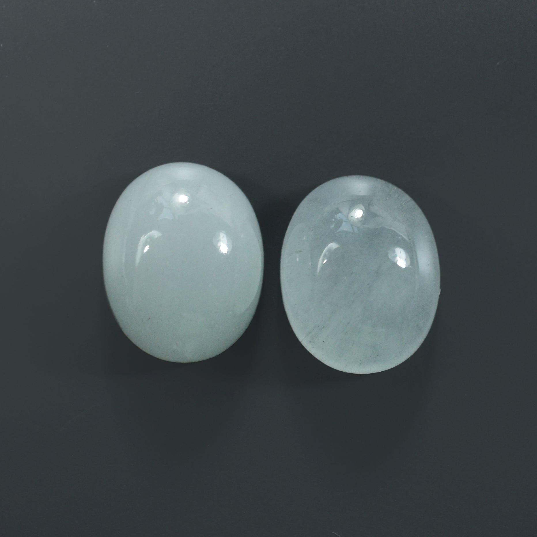 MILKY AQUAMARINE OVAL CAB 10X8MM 2.80 Cts.