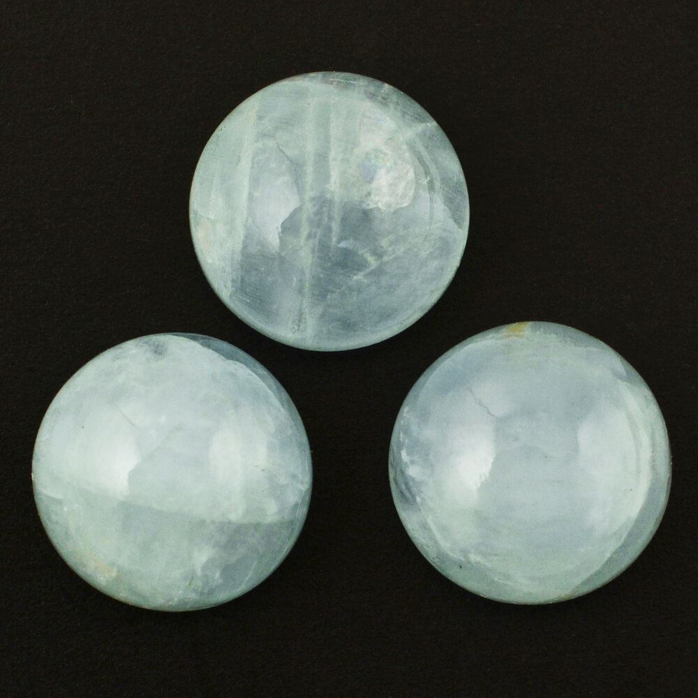 MILKY AQUAMARINE ROUND CAB 8MM 2.35 Cts.