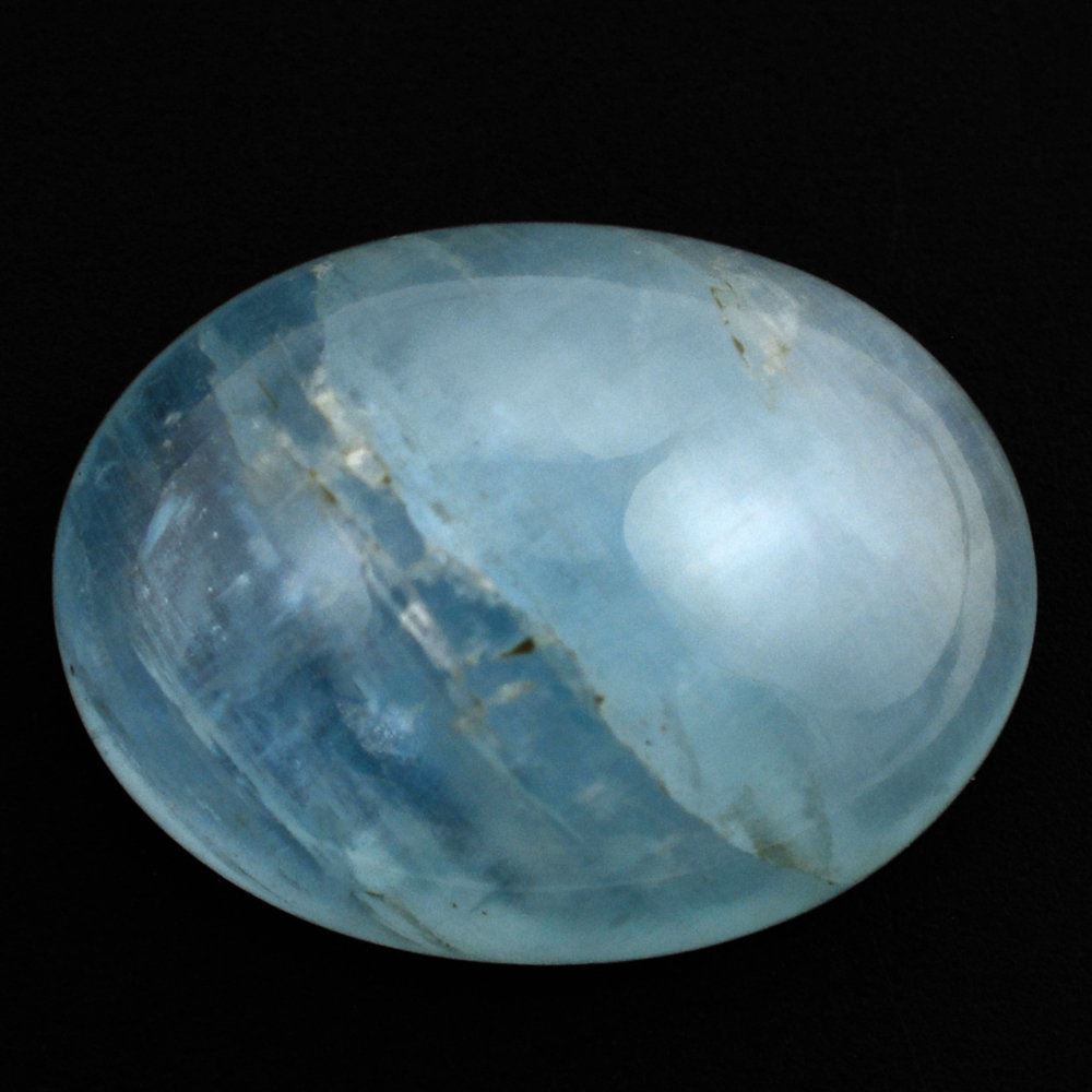 MILKY AQUAMARINE OVAL CAB (AA) 16X12MM 8.94 Cts.