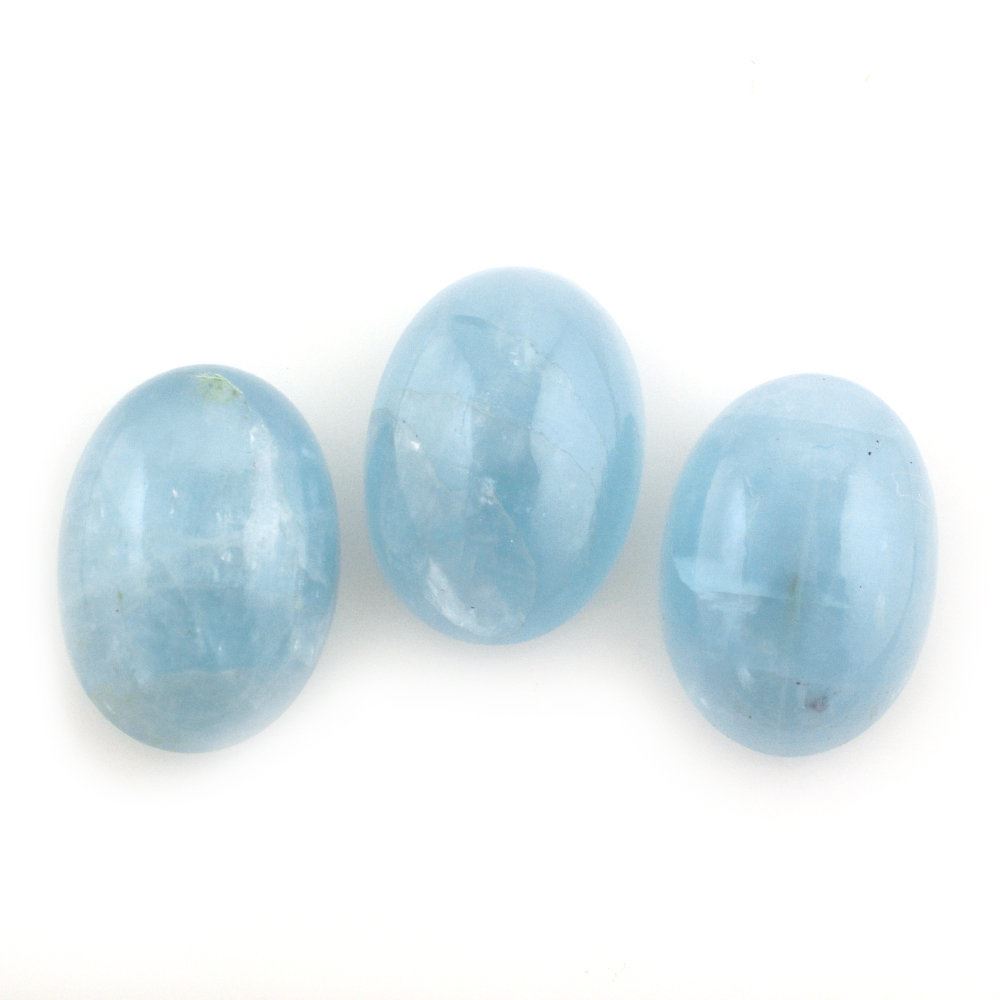 MILKY AQUAMARINE OVAL CAB (AA) 14X10MM 5.81 Cts.