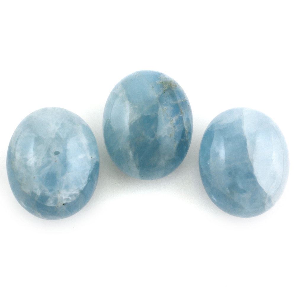 MILKY AQUAMARINE PLAIN OLIVE (HALF DRILL 1MM) (AA/HI) 15X12MM 12.35 Cts.