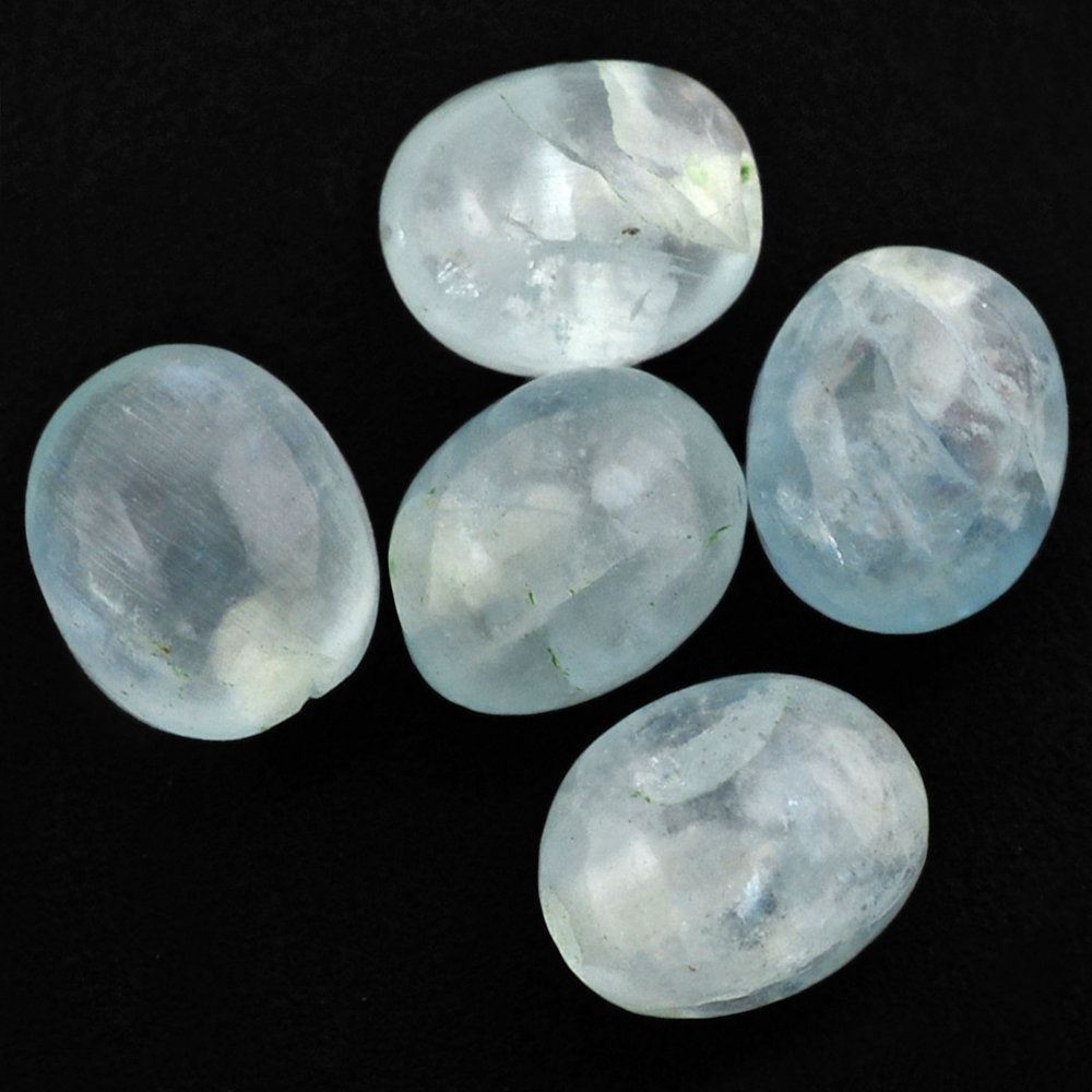 MILKY AQUAMARINE PLAIN OLIVE (HALF DRILL 0.70MM) (AA) 5X4MM 0.61 Cts.