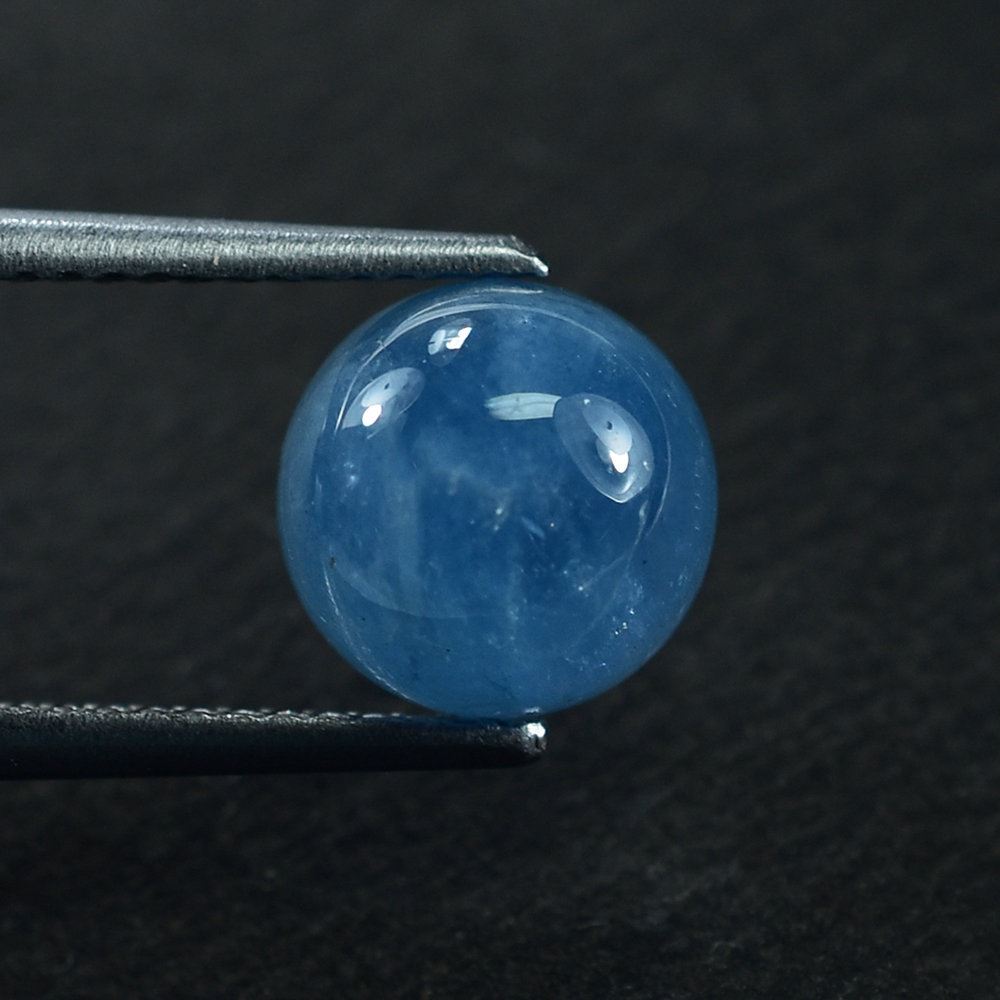 MILKY AQUAMARINE ROUND CAB (AAA) 8MM 2.27 Cts.