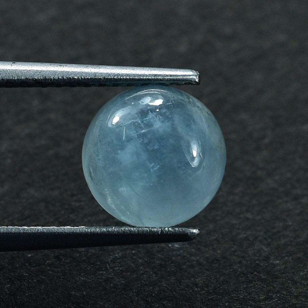 MILKY AQUAMARINE ROUND CAB (A) 8MM 1.96 Cts.