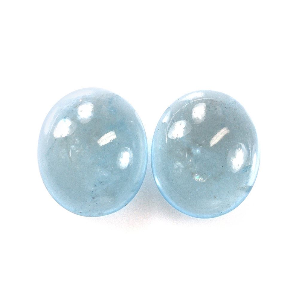 MILKY AQUAMARINE OVAL CAB (A) 13X11MM 5.73 Cts.