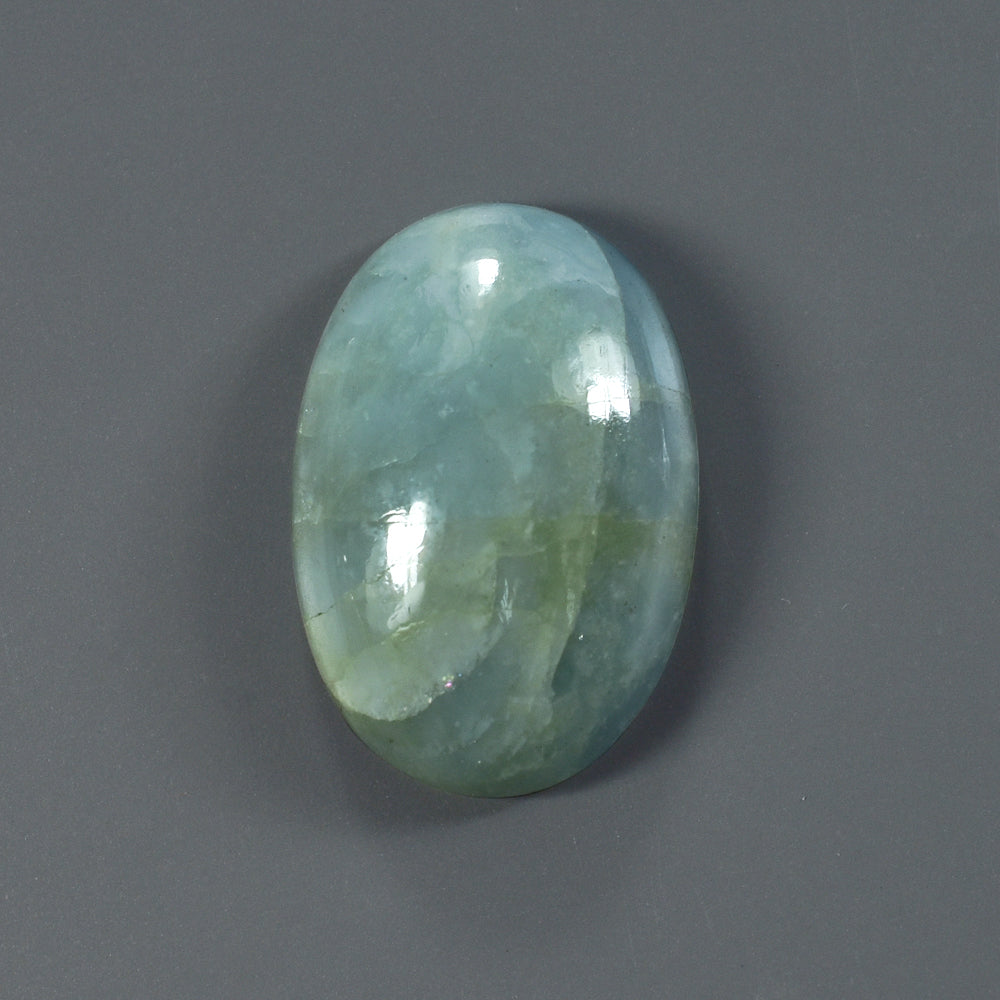 MILKY AQUAMARINE OVAL CAB 21X14MM 13.60 Cts.