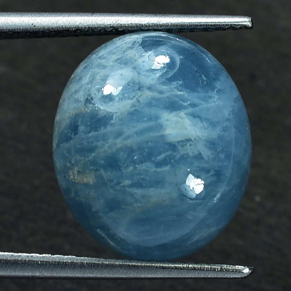 MILKY AQUAMARINE PLAIN OVAL CAB (AAA) 15X13MM 9.40 Cts.