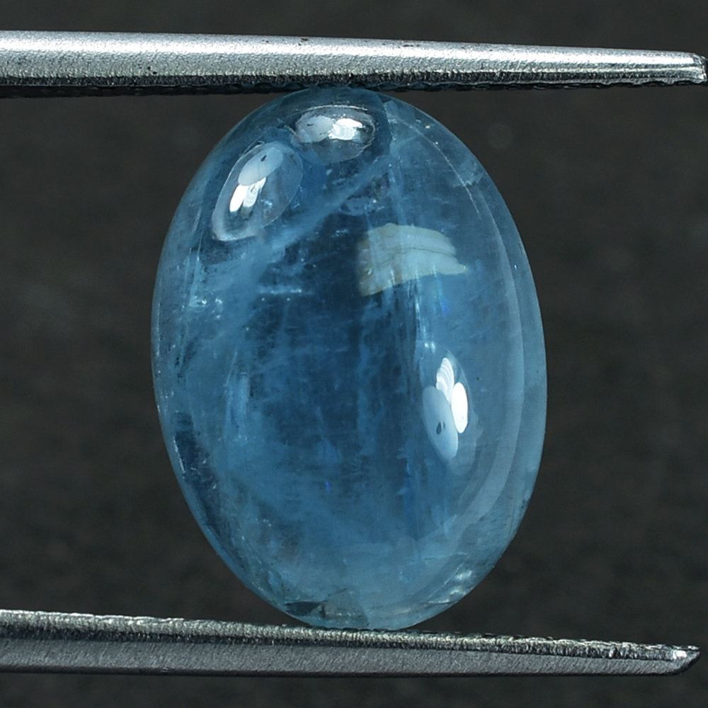 MILKY AQUAMARINE OVAL CAB (AAA) 14X10MM 5.25 Cts.