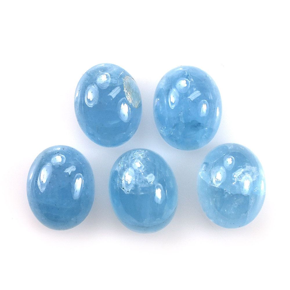 MILKY AQUAMARINE OVAL CAB (AAA) 10X8MM 2.88 Cts.