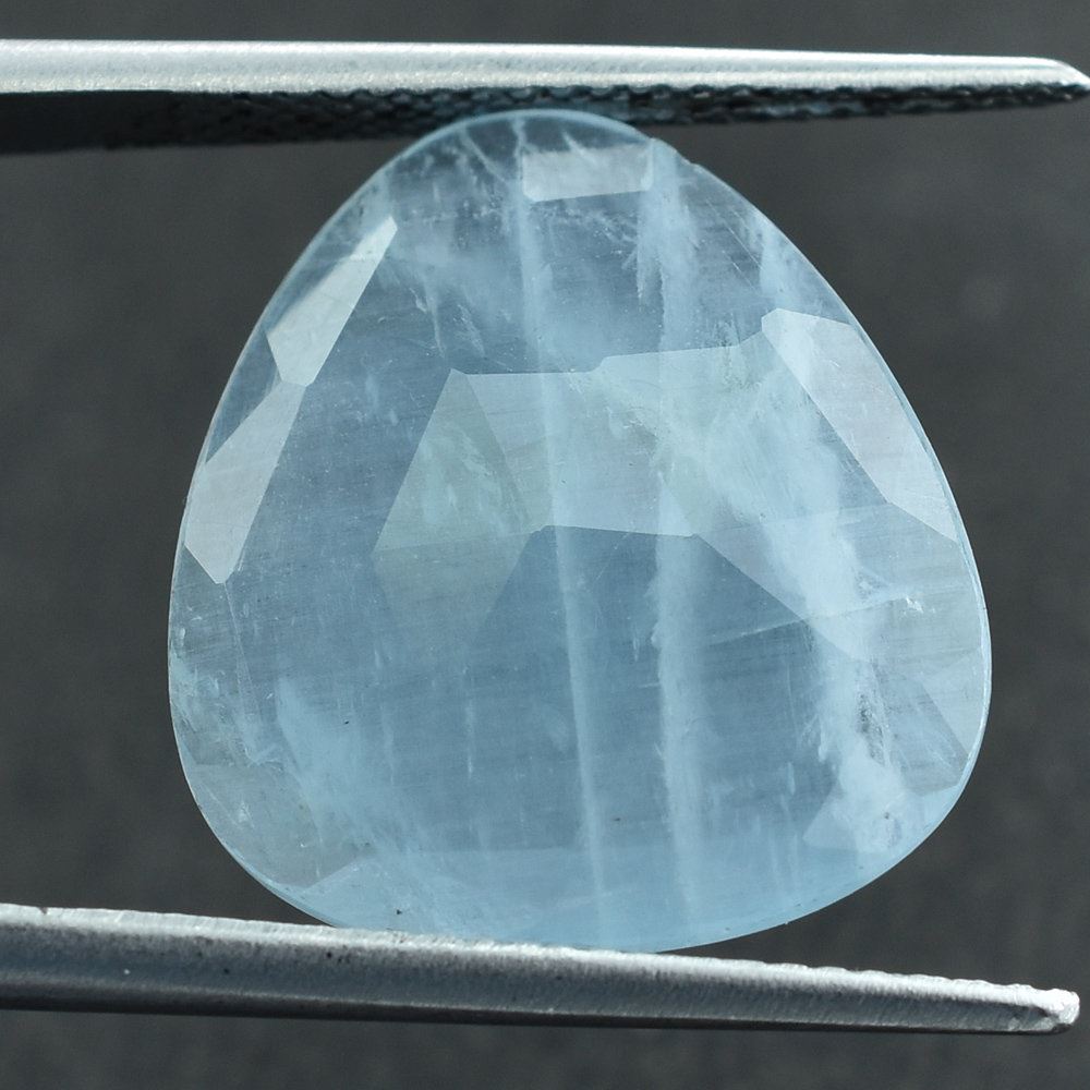 MILKY AQUAMARINE ROSE CUT BRIOLETTE TRILLIONISH 18X16MM 7.80 Cts.