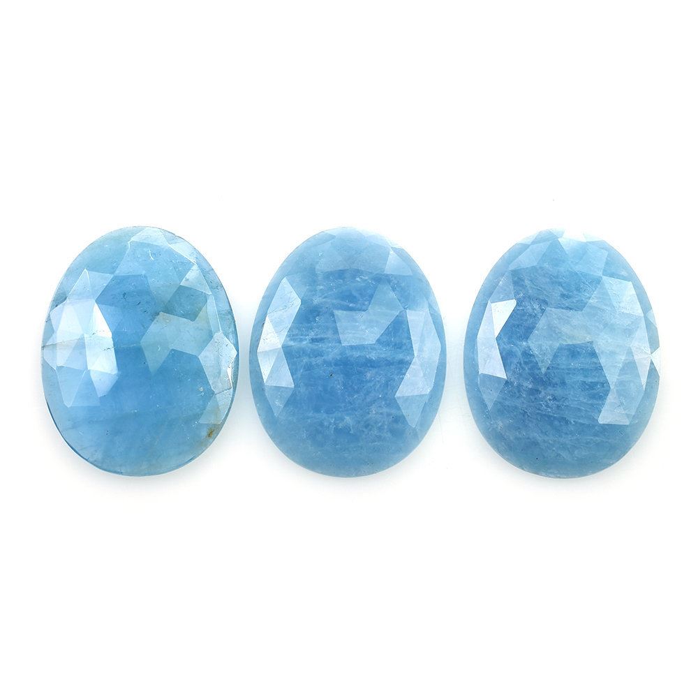 MILKY AQUAMARINE ROSE CUT OVAL CAB (MILKY/AAA) 26X20MM 15.30 Cts.