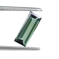 BLUE TOURMALINE CUT BAGUETTE (SI) 10X4MM 1.10 Cts.