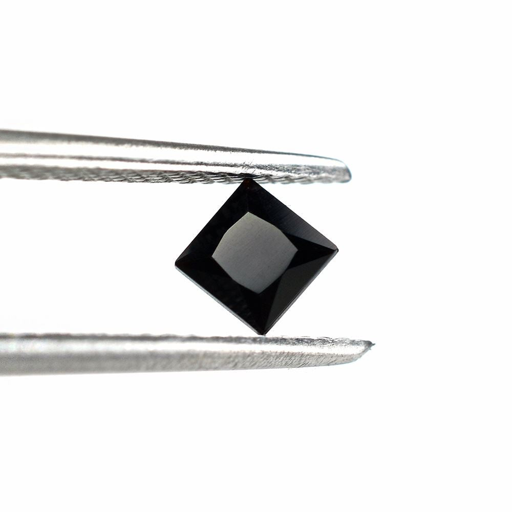 BLACK ONYX PRINCESS CUT SQUARE 4MM 0.31 Cts.