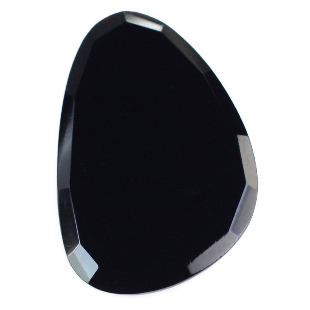 BLACK ONYX ROSE CUT IRREGULAR PEAR CAB (BLACK/CLEAN) 29X20MM 17.11 Cts.