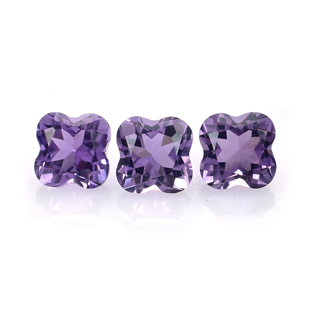 BRAZIL AMETHYST CUT CLOVER (DARK) 4MM (THICKNESS :-3.00-3.40MM) 0.38 Cts.