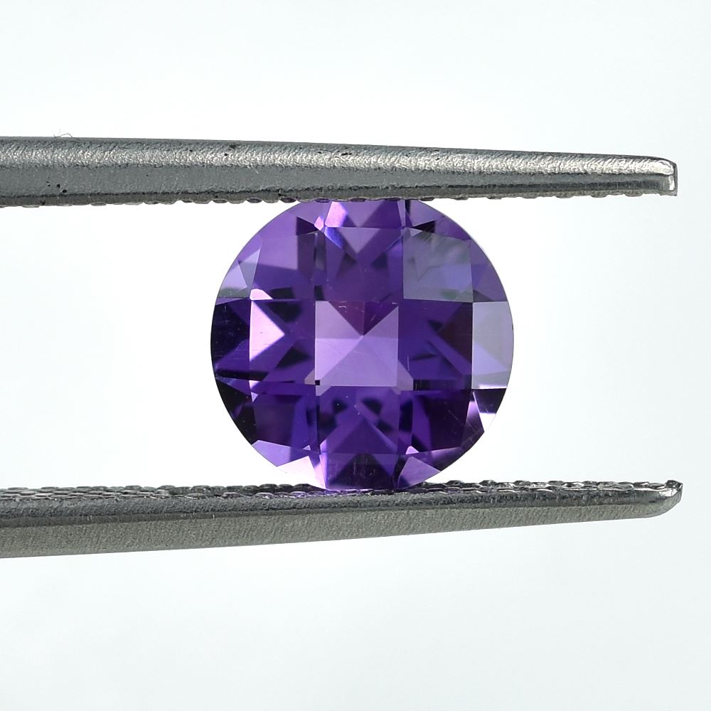BRAZIL AMETHYST CHECKER CUT ROUND (DARK/CLEAN) 7.00 MM 1.15 Cts.