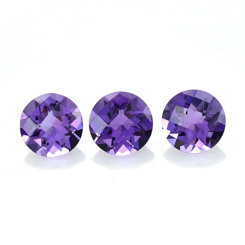BRAZIL AMETHYST CHECKER CUT ROUND (DARK/CLEAN) 7.00 MM 1.15 Cts.