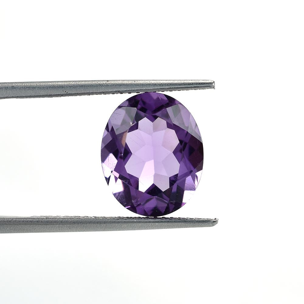 BRAZIL AMETHYST CUT OVAL  (DARK/CLEAN) 12X10 MM 4.63 Cts.