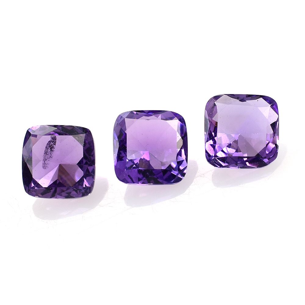 BRAZIL AMETHYST CUT CUSHION (MEDIUM)(CLEAN) 6.00X6.00 MM 0.91 Cts.