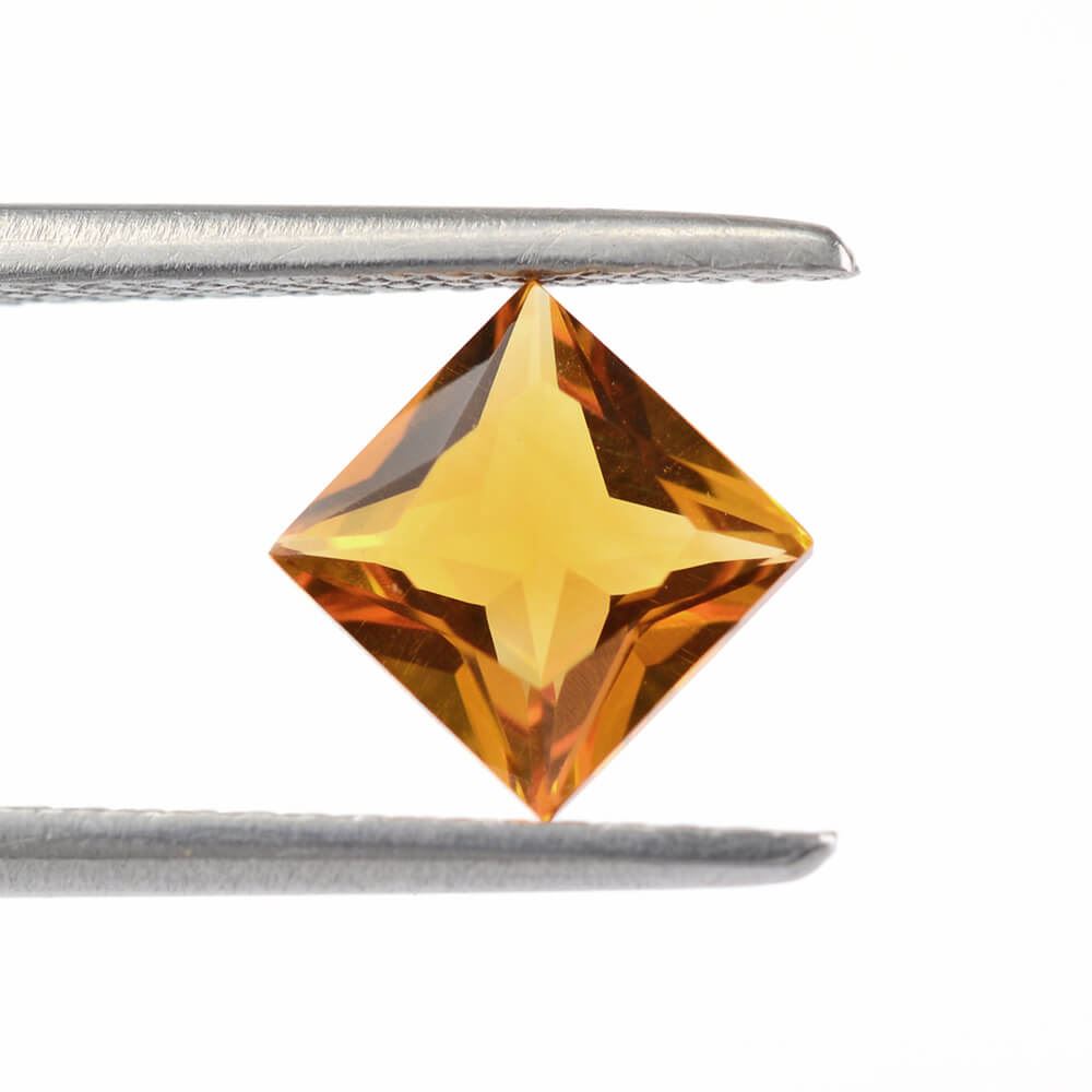 GOLDEN CITRINE PRINCESS CUT SQUARE 6MM 0.94 Cts.