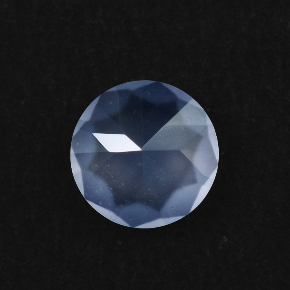 NATURAL BLUE CHALCEDONY SPECIAL CUT ROUND (AFRICAN) 5.50MM 0.45 Cts.