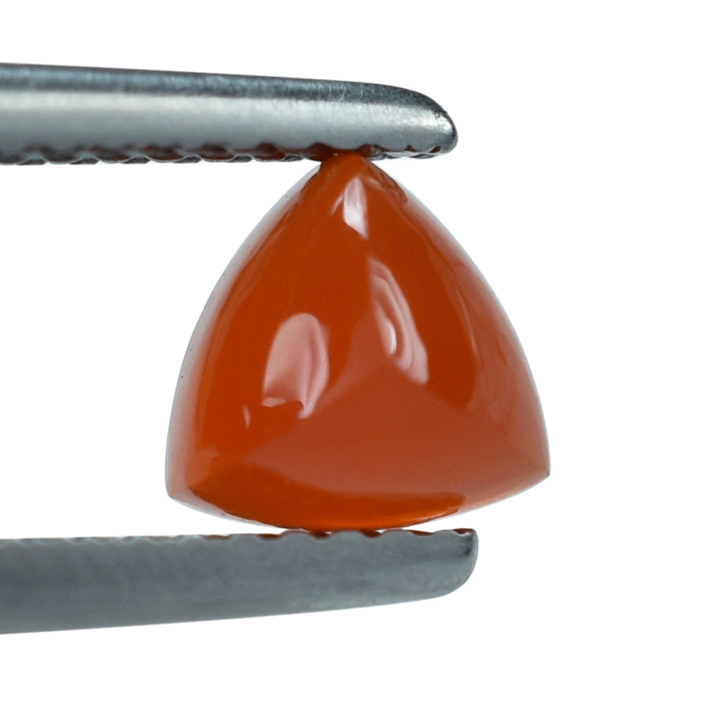 CARNELIAN SUGARLOAF TRILLION CAB (FLAT BOTTOM) 6MM (TH. 3.90-4.30MM) 0.98 Cts.