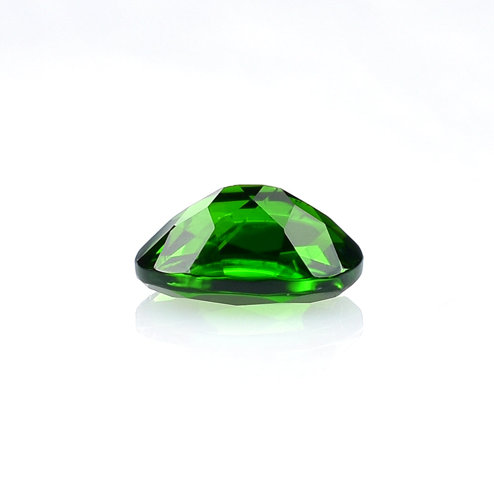 CHROME DIOPSIDE CUT OVAL (AAA/SI) 7X5 MM 0.95 CTS