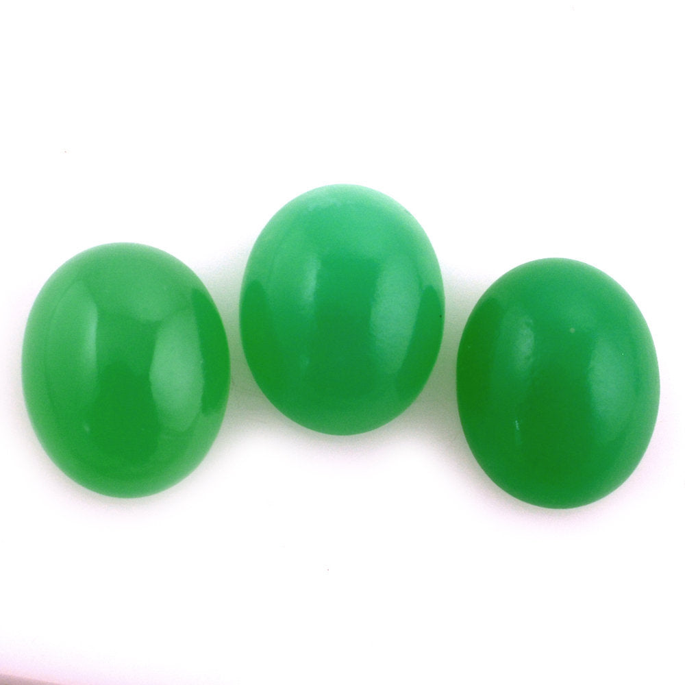 NATURAL CHRYSOPRASE OVAL CAB 10X8MM 2.45 Cts.